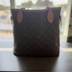 Louis Vuitton Neverfull MM